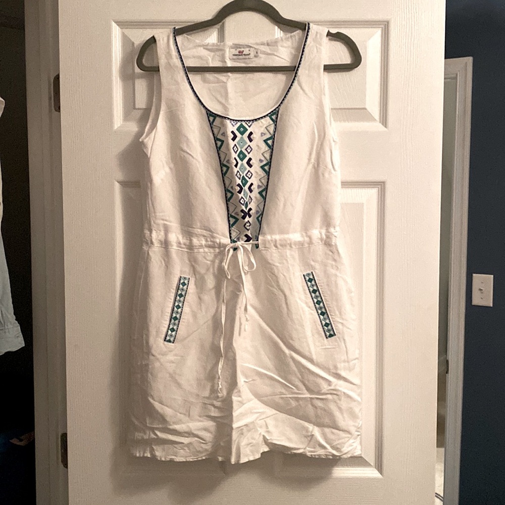 Vineyard vines dress white linen